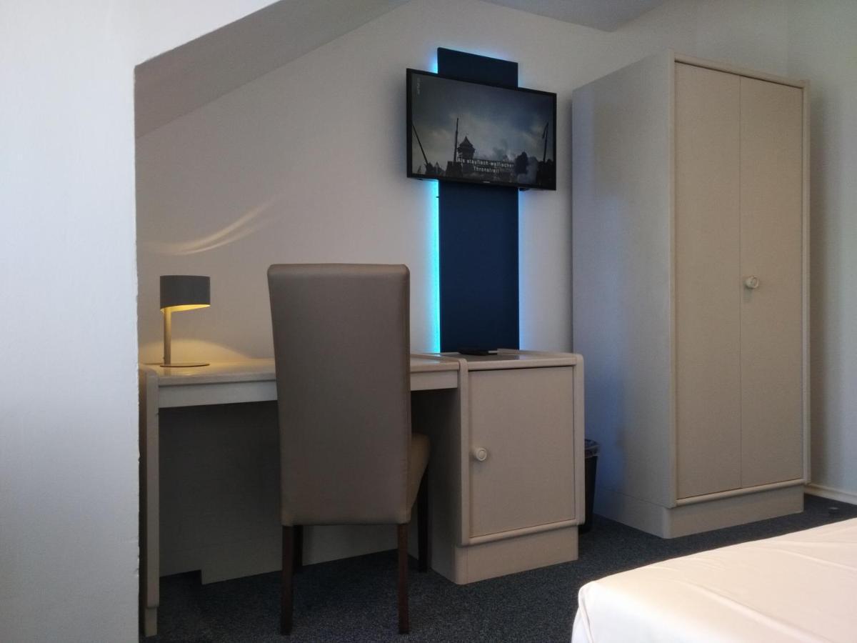 Mozart-Stuben Hotell Denkendorf  Exteriör bild